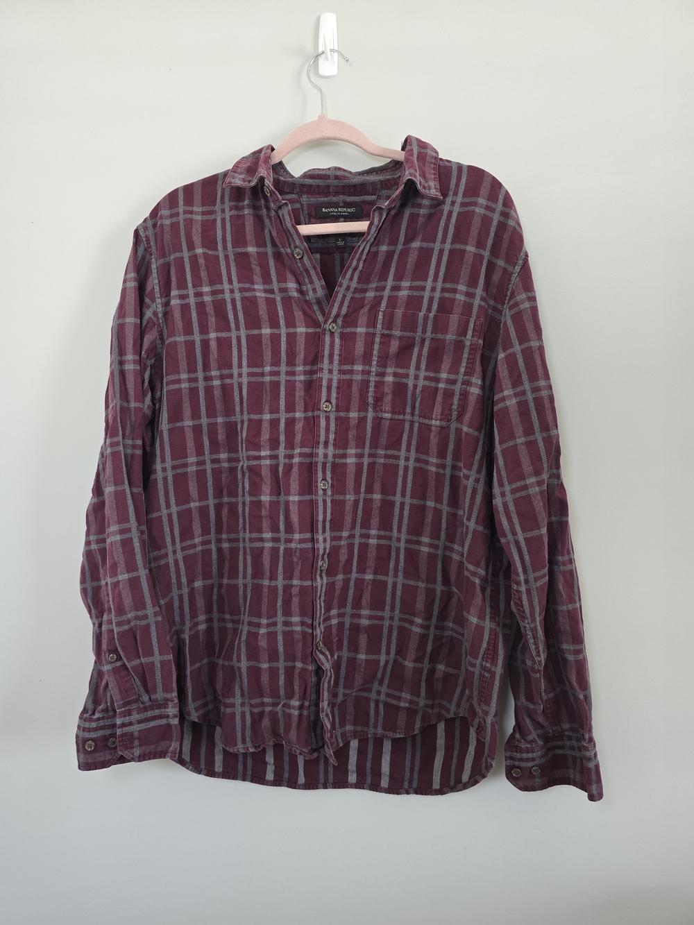 Banana Republic Men’s Plum Plaid Luxe Flannel Camden Fit Shirt Large